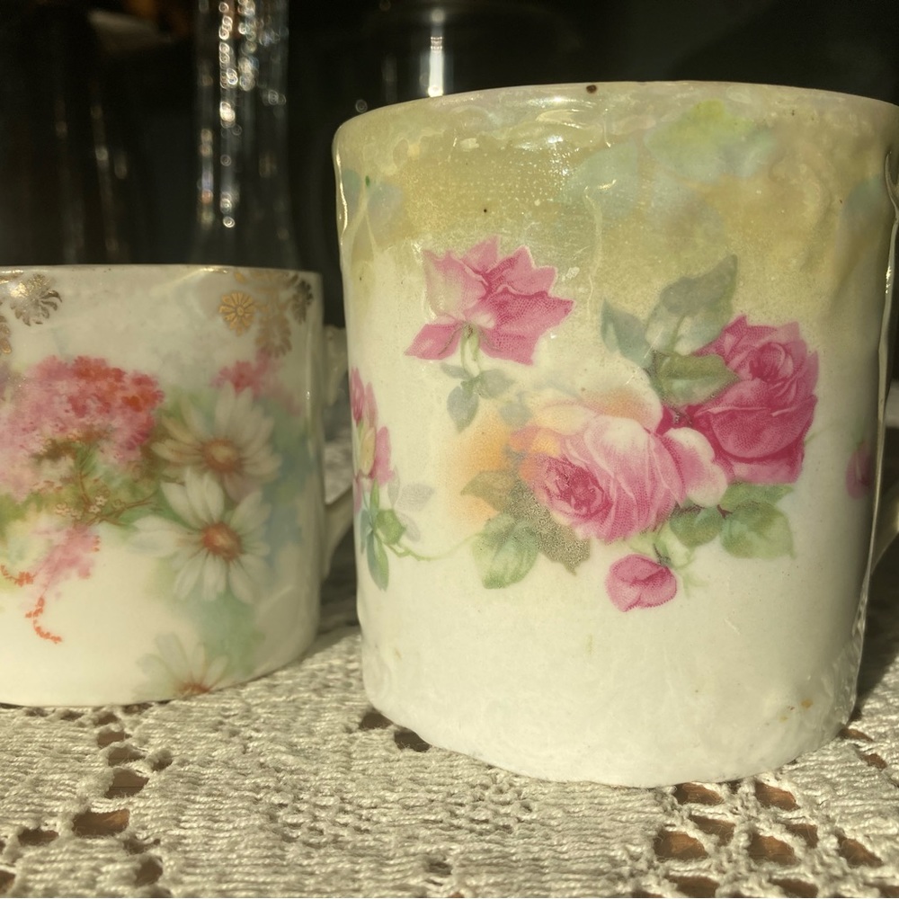 Tea cups